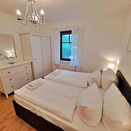 Apartment Adebar 3 *